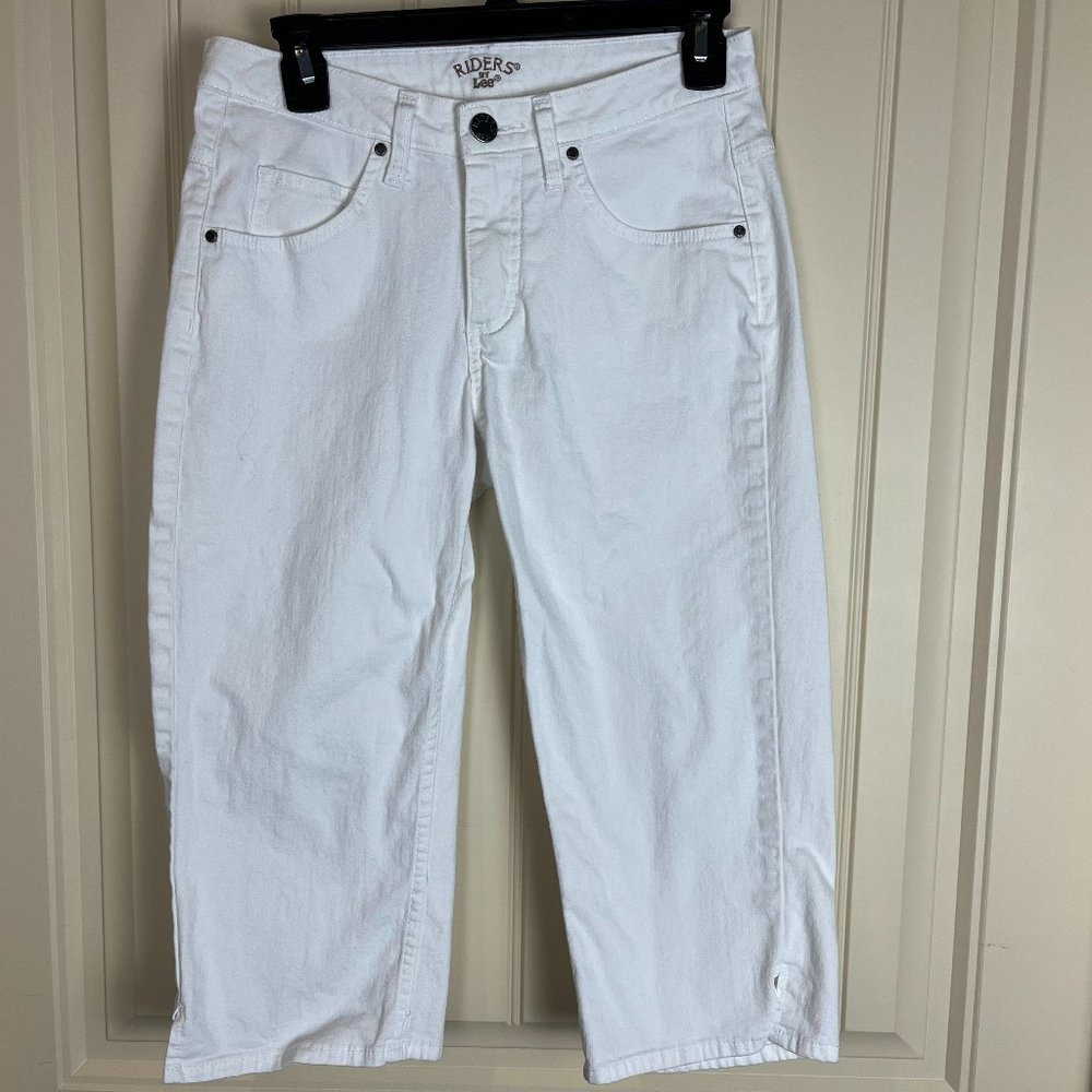Lee Riders Capri Cropped Pants Size 4 White, Zip Fly, Button Closure